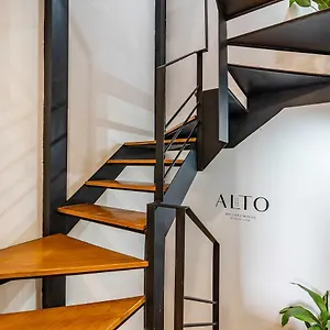 Alto House Edificio Completo Сasa de vacaciones